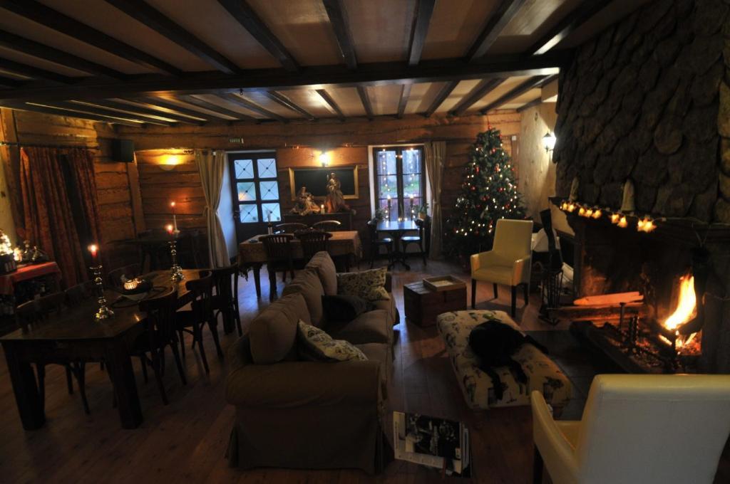 Auberge De La Providence Saint-Donat Экстерьер фото